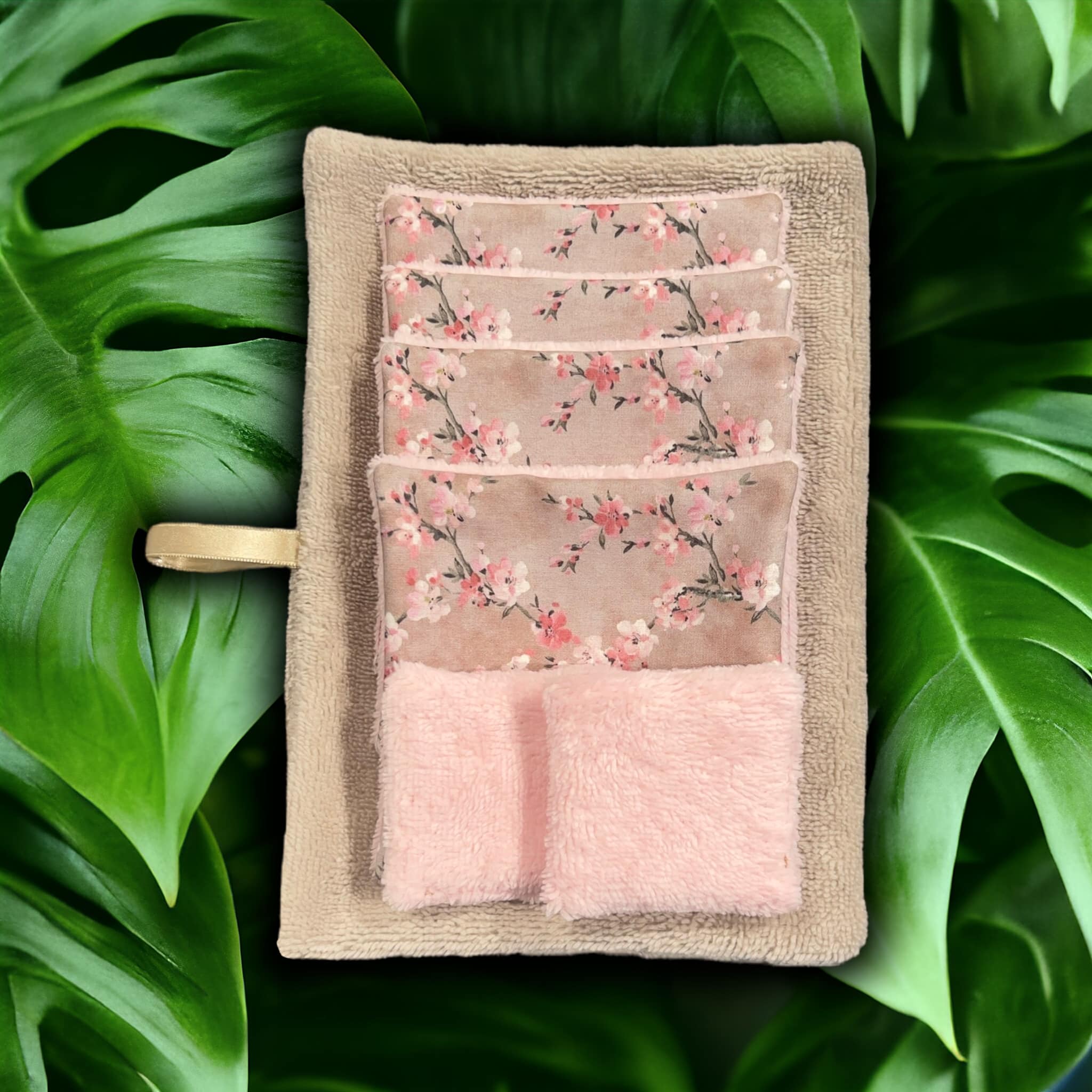 Pack Serviette Visage, 4 lingettes & 2 mini lingettes