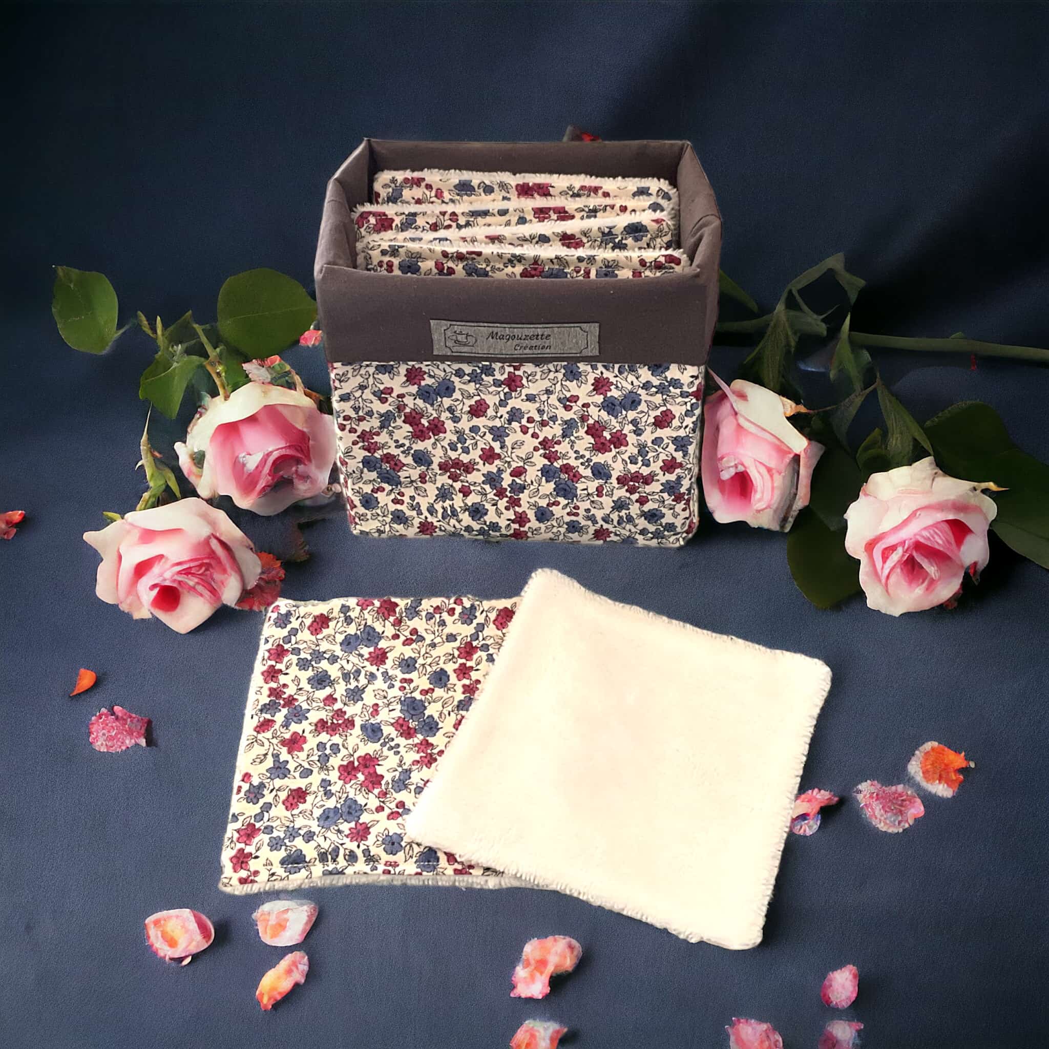 La panière et 7 lingettes