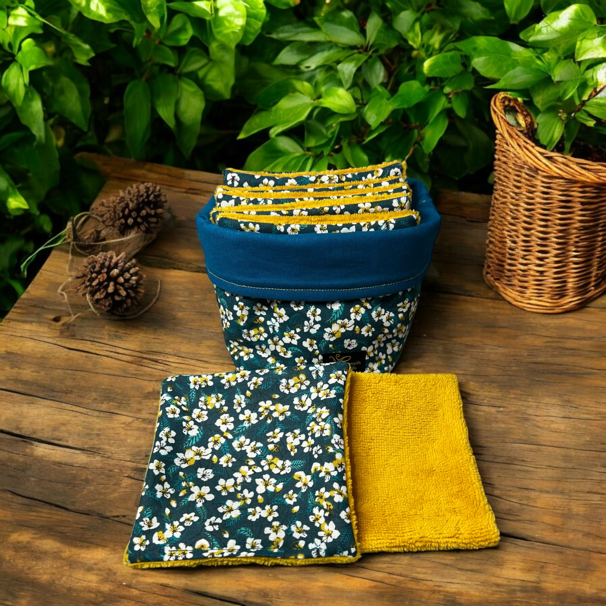 La panière et 7 lingettes